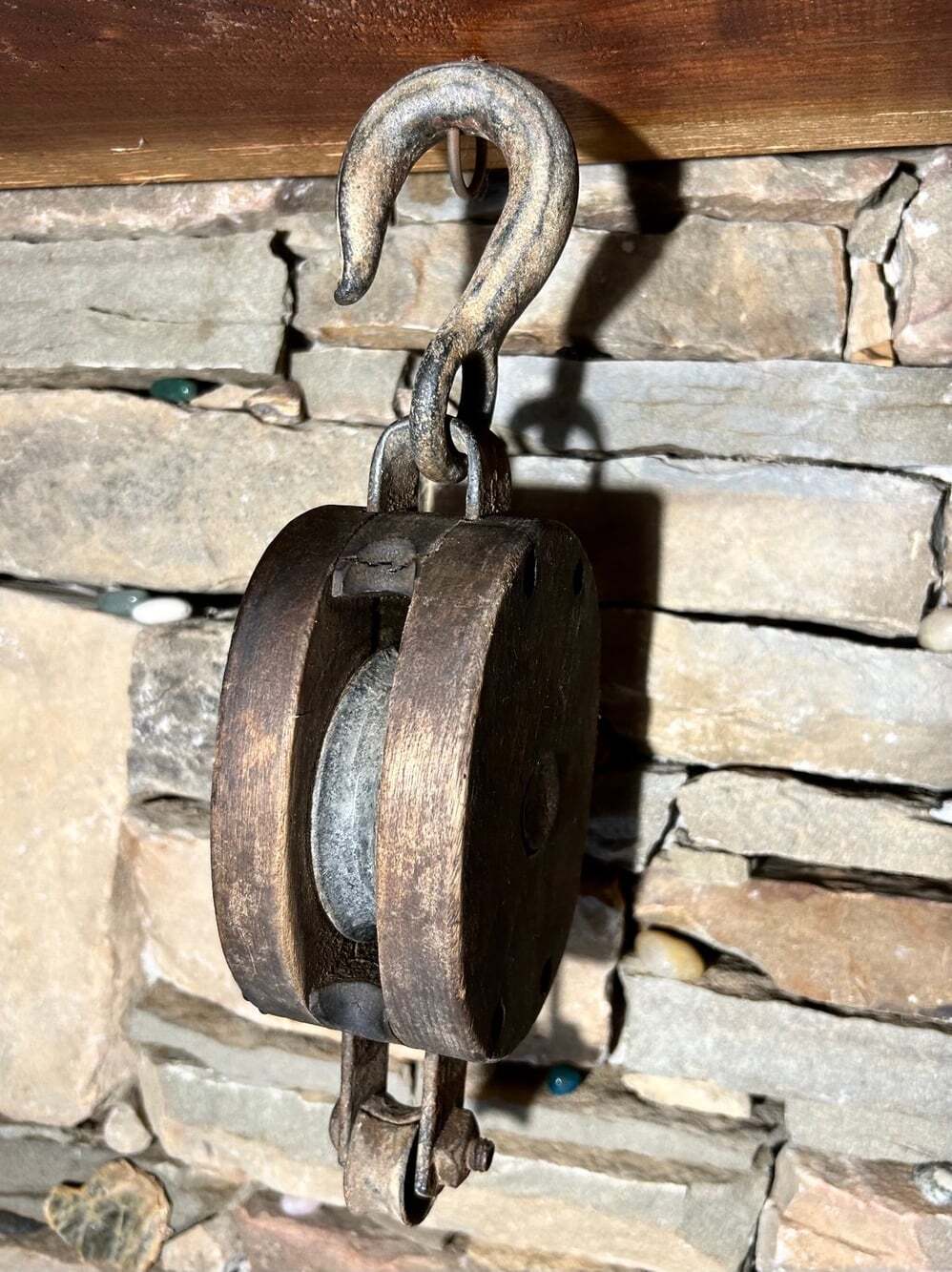 Antique Barn Farmhouse Wooden Metal Pulley Decor Steampunk READ